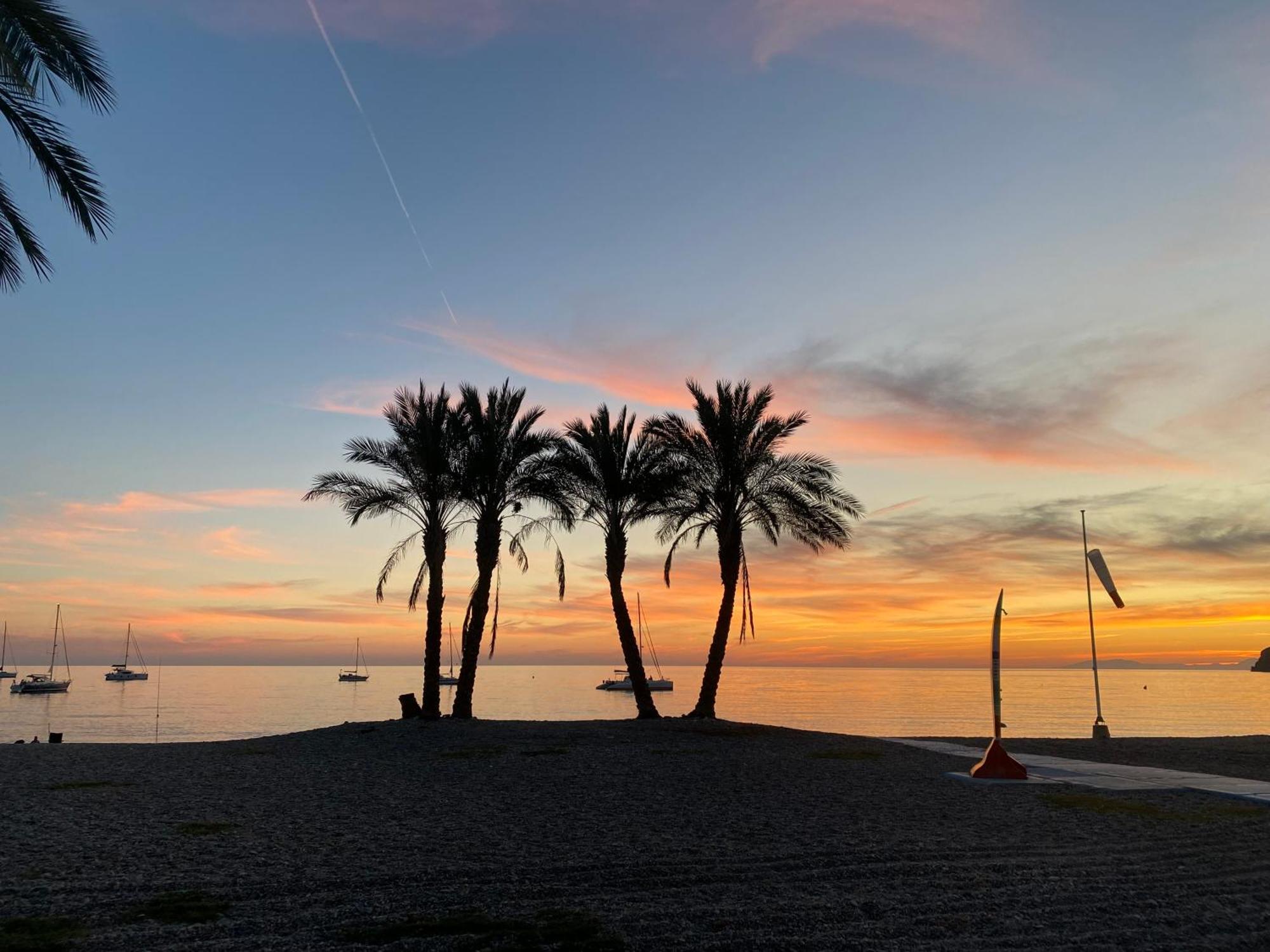 Jardines De Adnania En Marina Del Este Con Vistas Al Mar 라 에라두라 외부 사진