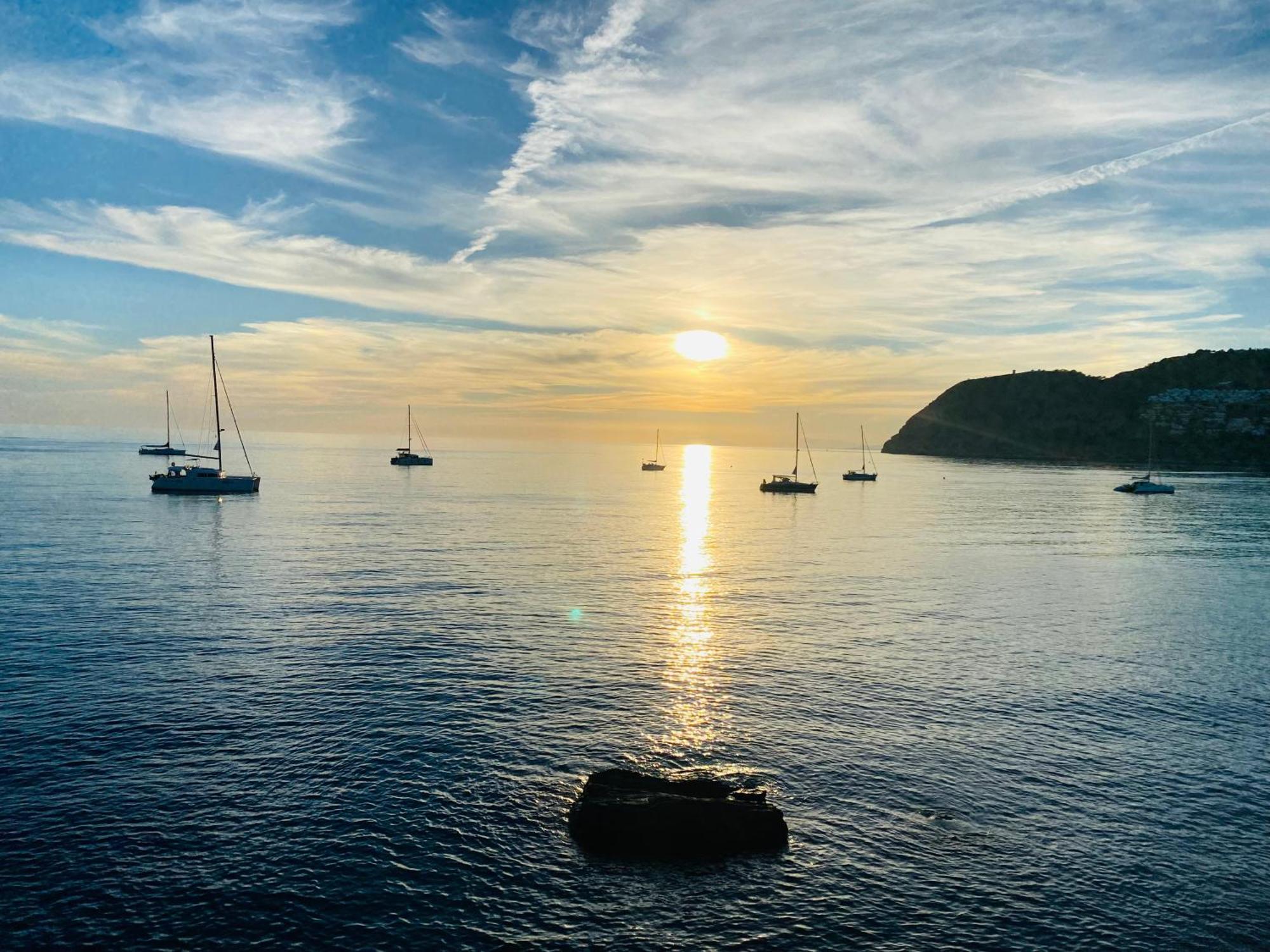 Jardines De Adnania En Marina Del Este Con Vistas Al Mar 라 에라두라 외부 사진