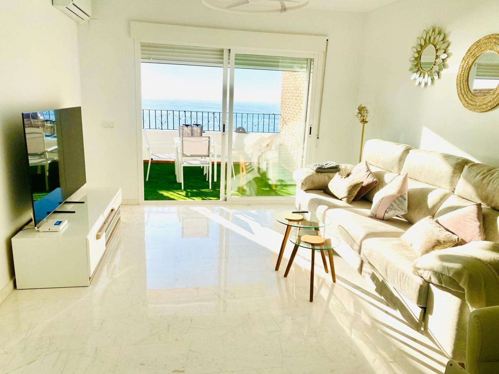 Jardines De Adnania En Marina Del Este Con Vistas Al Mar 라 에라두라 외부 사진